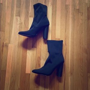 Black ankle Boots